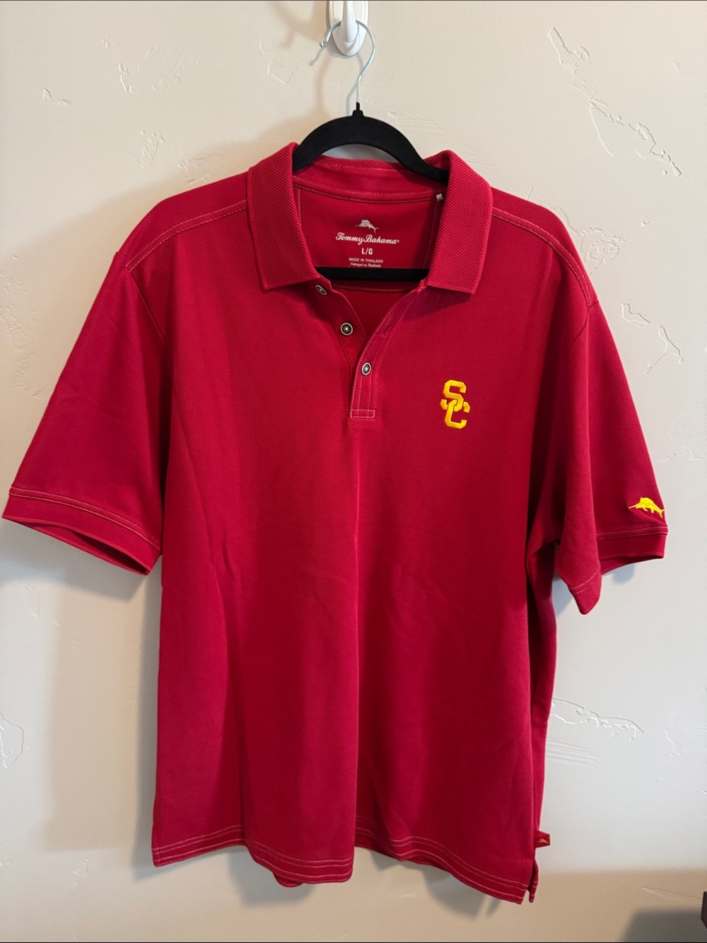 USC LOVERS!!!! Awesome Tommy bahama USC logo golf shirt.